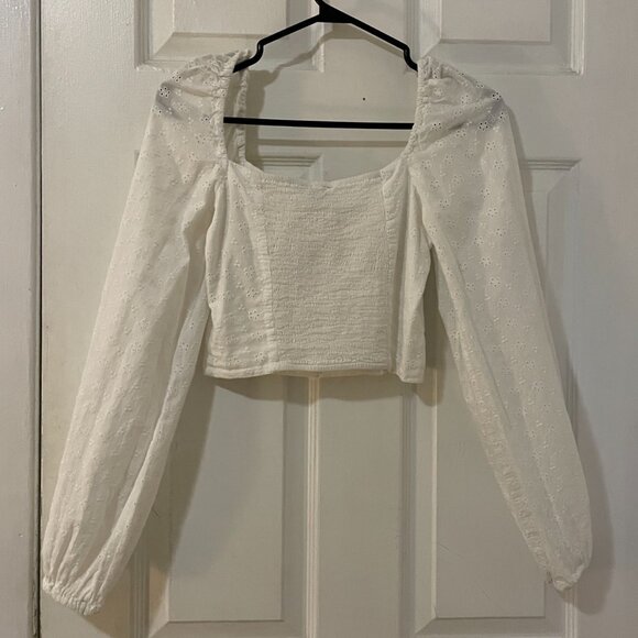 White crop top blouse from Stradivarius - Picture 2 of 3